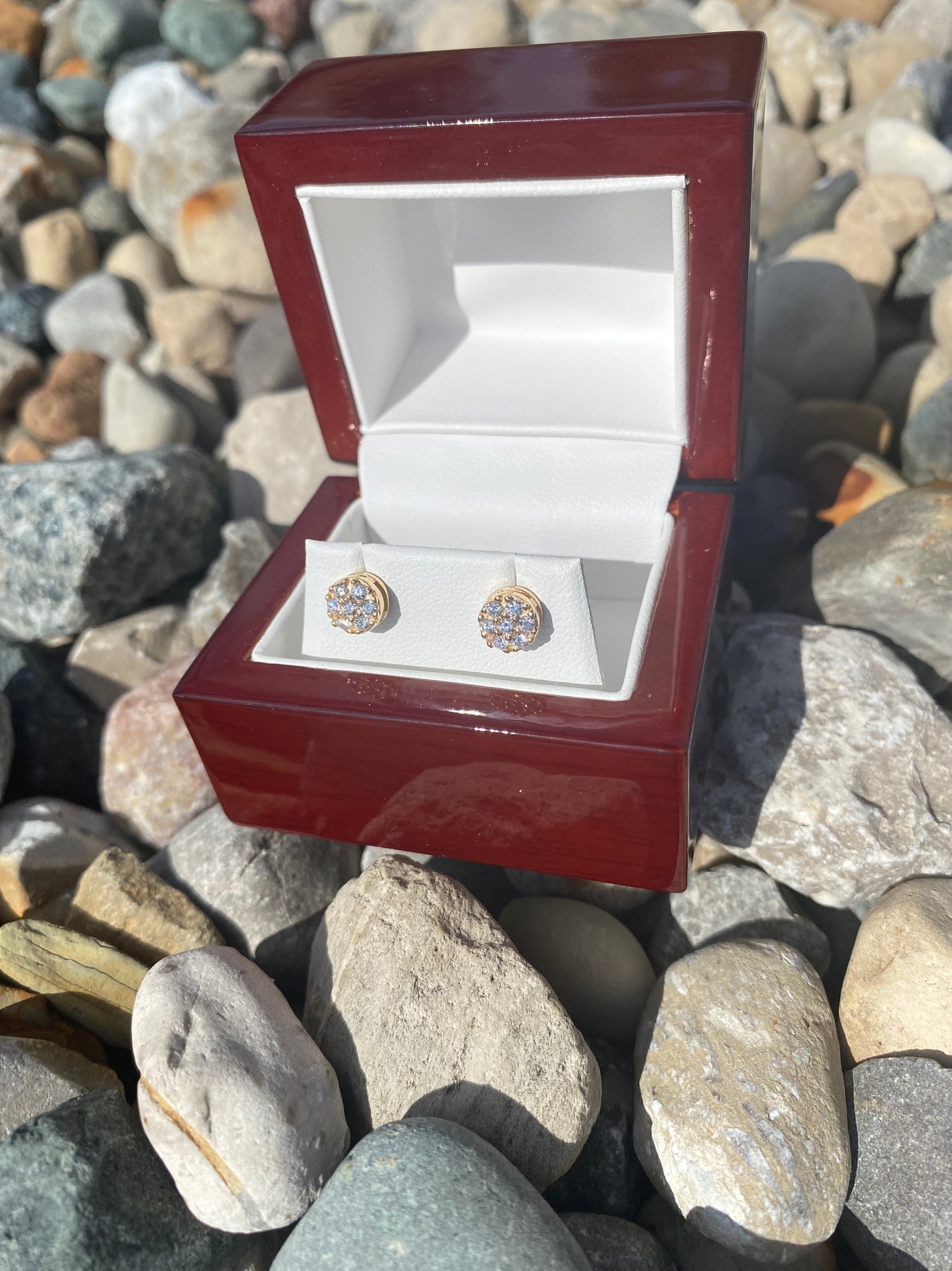 Exquisite Natural Diamond Cluster Earrings β Set in 14K Gold