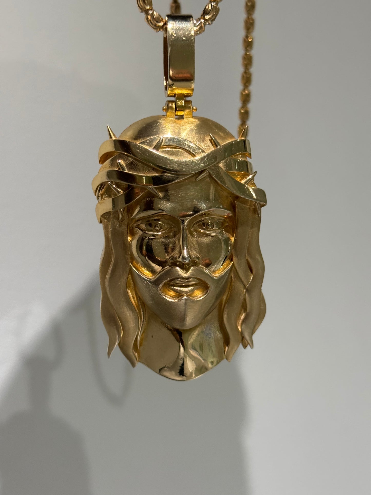 Exclusive Semi-Solid Gold Lazo Jesus Pendant - Crafted by Lazo The Jeweller