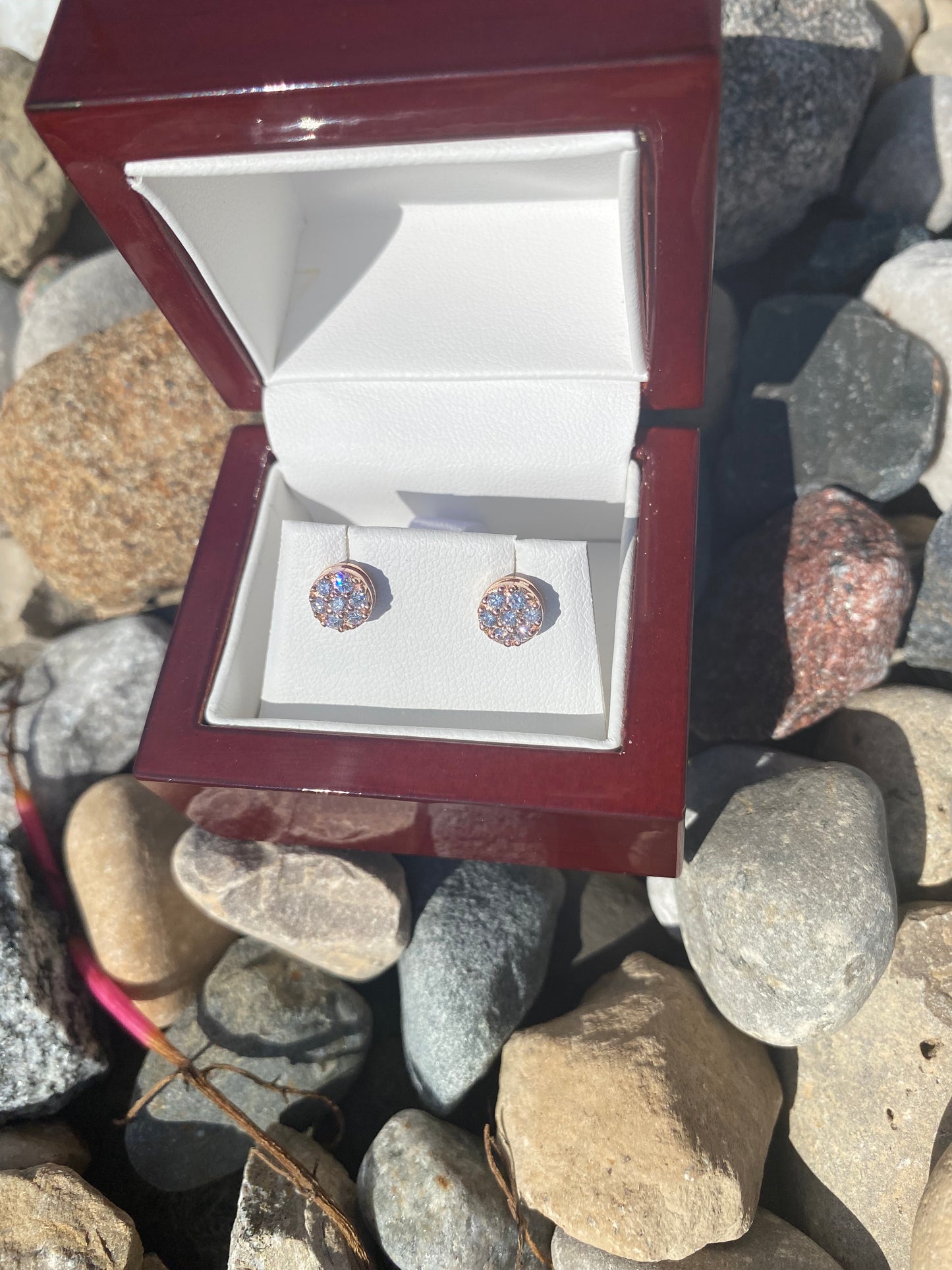 Exquisite Natural Diamond Cluster Earrings β Set in 14K Gold