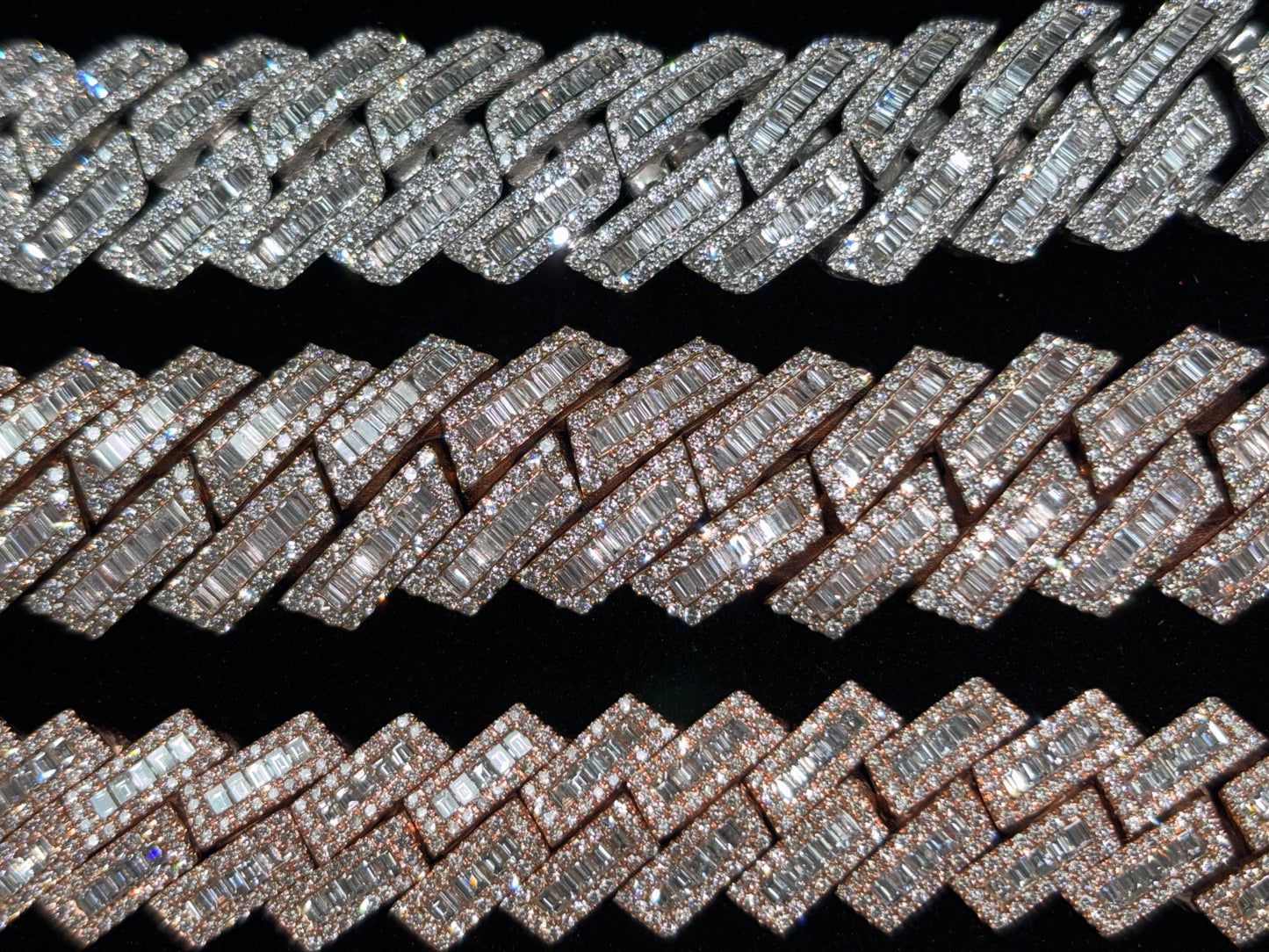 Custom Chains Design