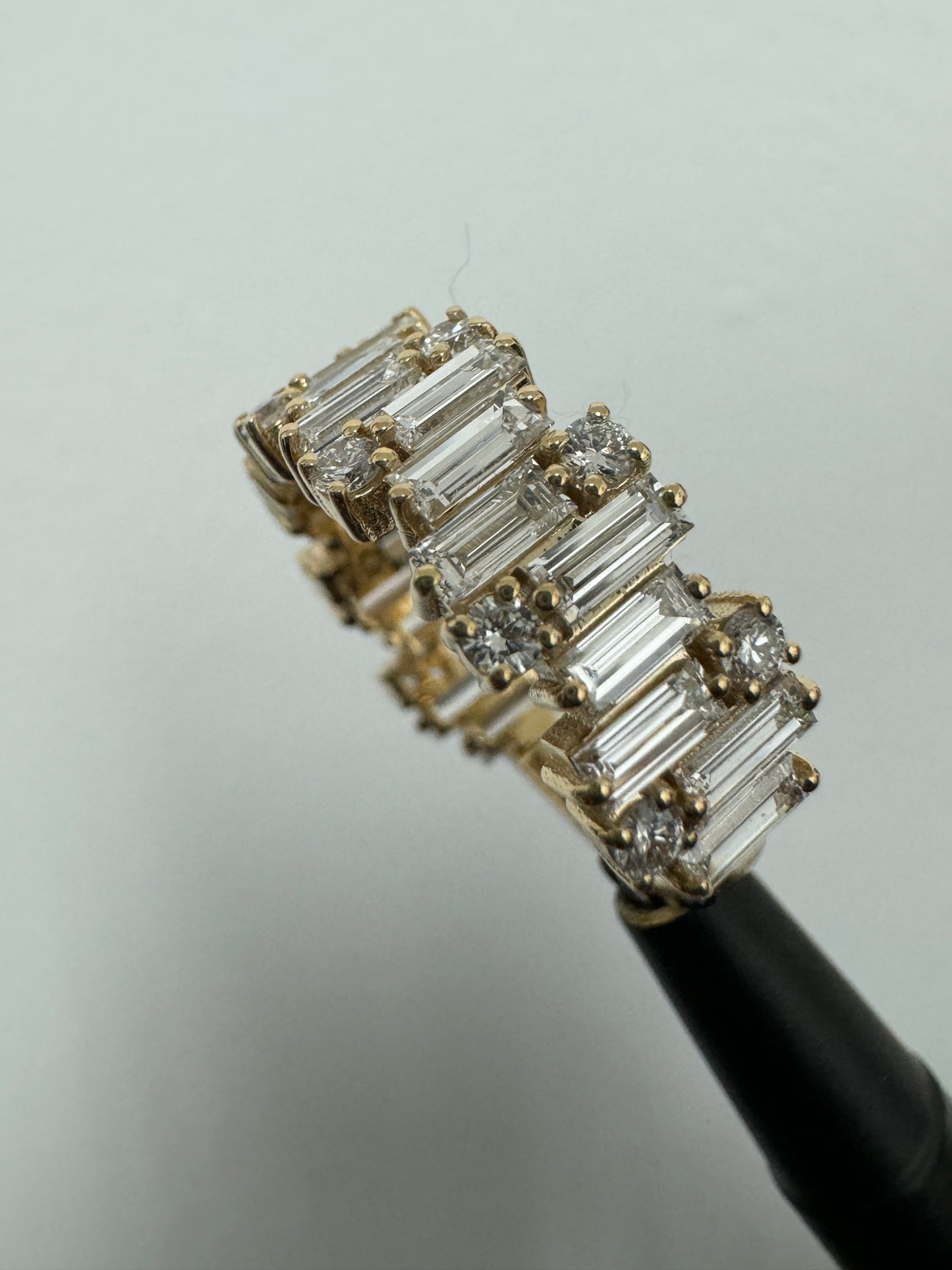 Baguette & Round Diamond” Lazo Semi Eternity Band