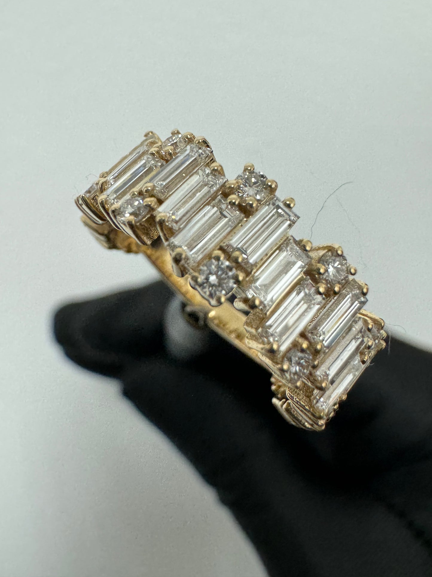 Baguette & Round Diamond” Lazo Semi Eternity Band