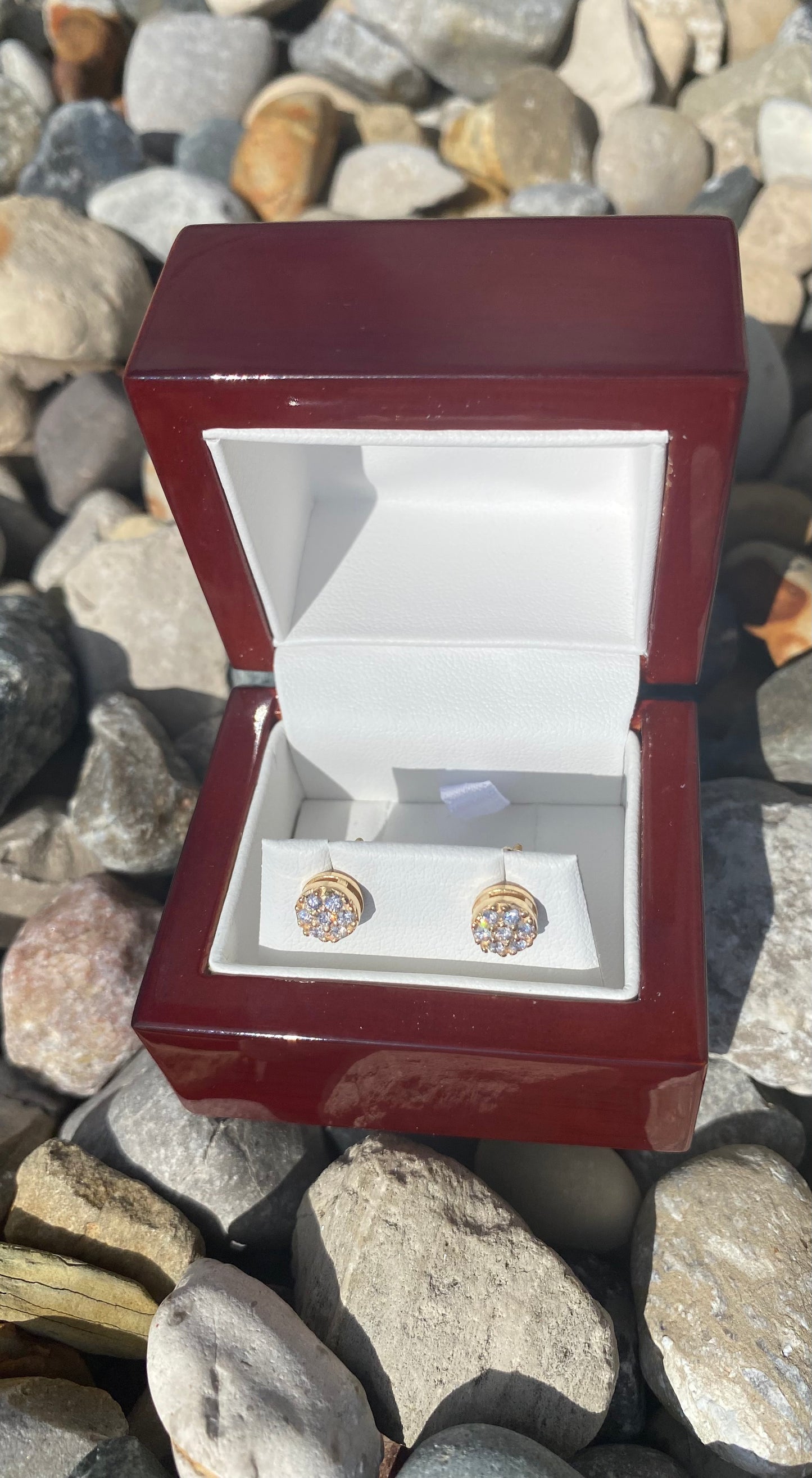 Exquisite Natural Diamond Cluster Earrings β Set in 14K Gold