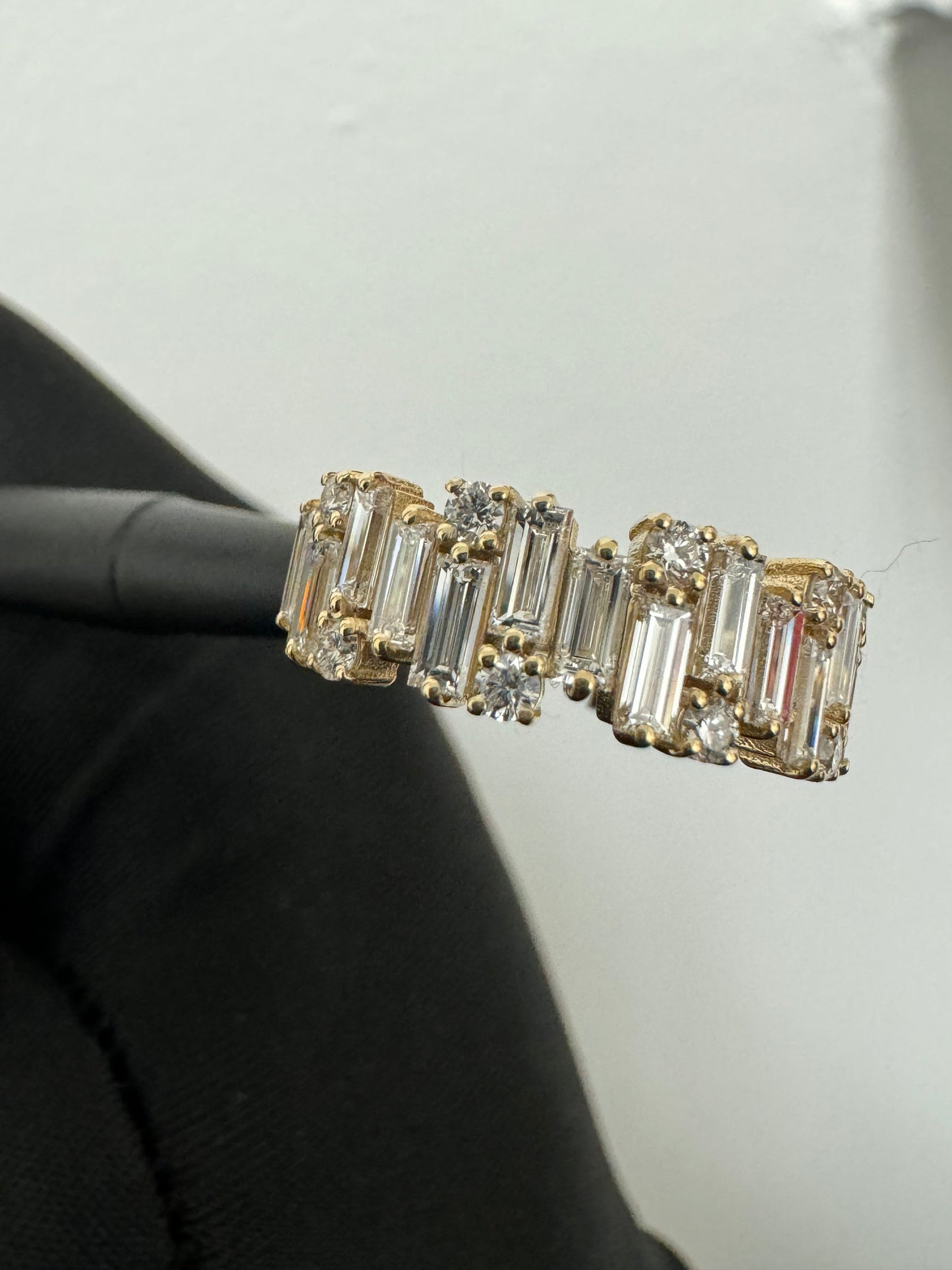Baguette & Round Diamond” Lazo Semi Eternity Band