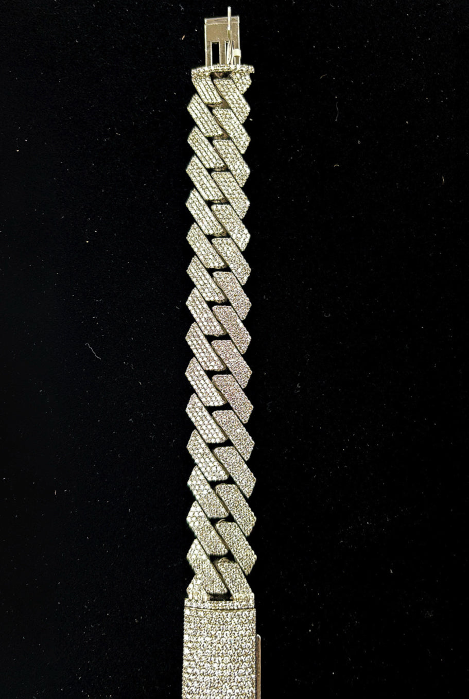 9.25” 24mm 10K Gold Bracelet