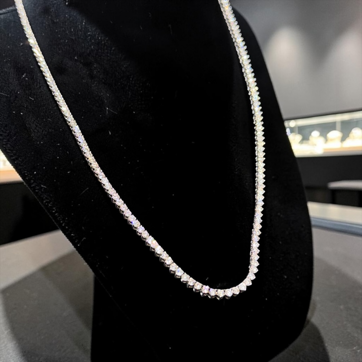 16-Inch 6.90 Carat Total Weight VS Natural Diamond Tennis Necklace in 14K Gold