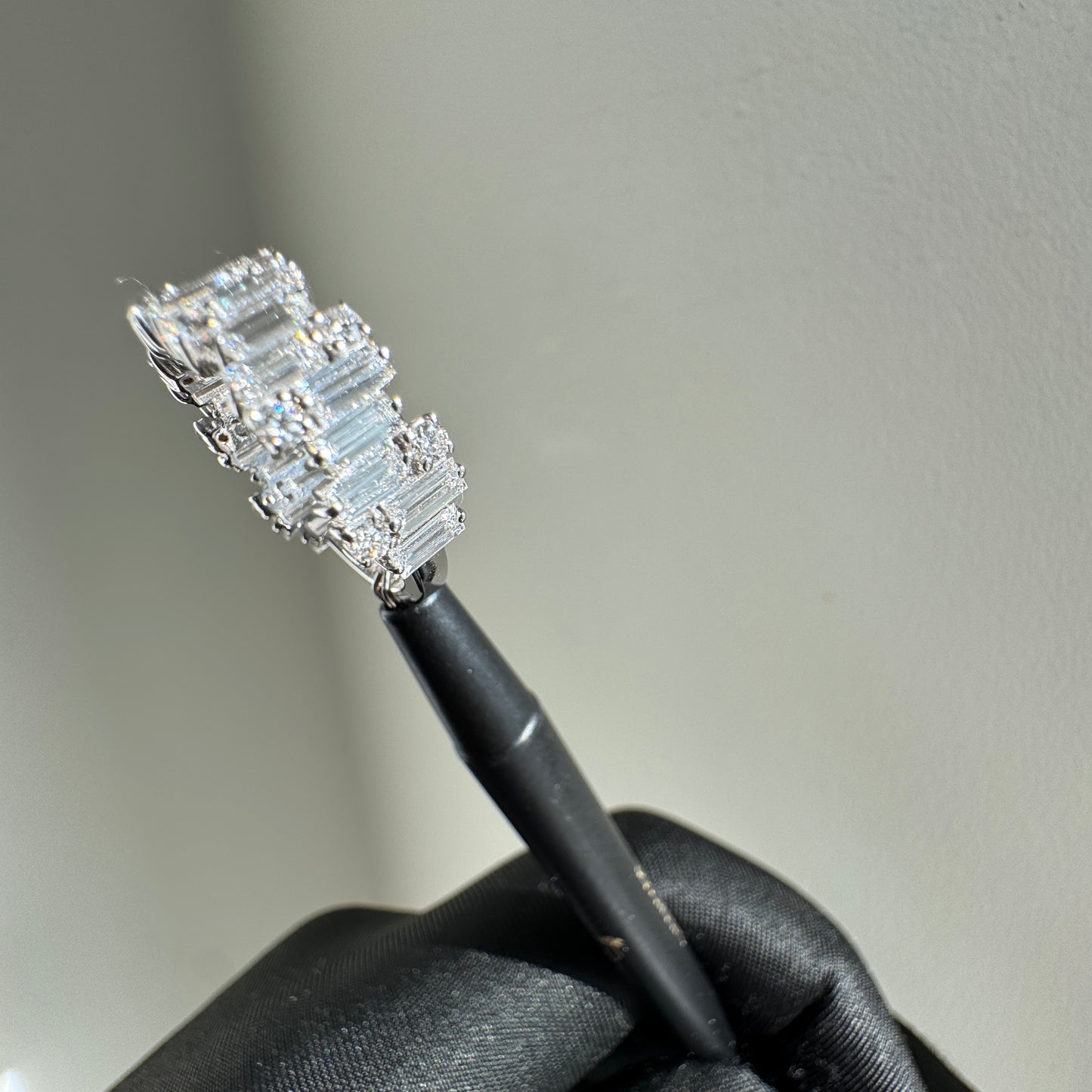 Baguette & Round Diamond” Lazo Semi Eternity Band
