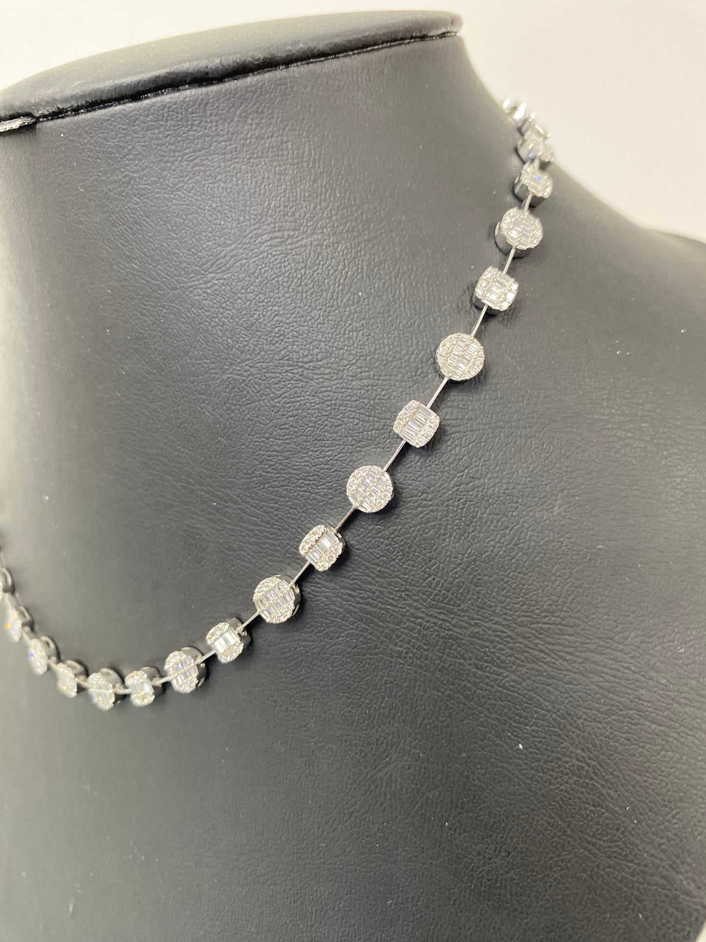 14K White Gold Diamond Necklace – Approx. VS1 4.20 CTW | 17 Inch