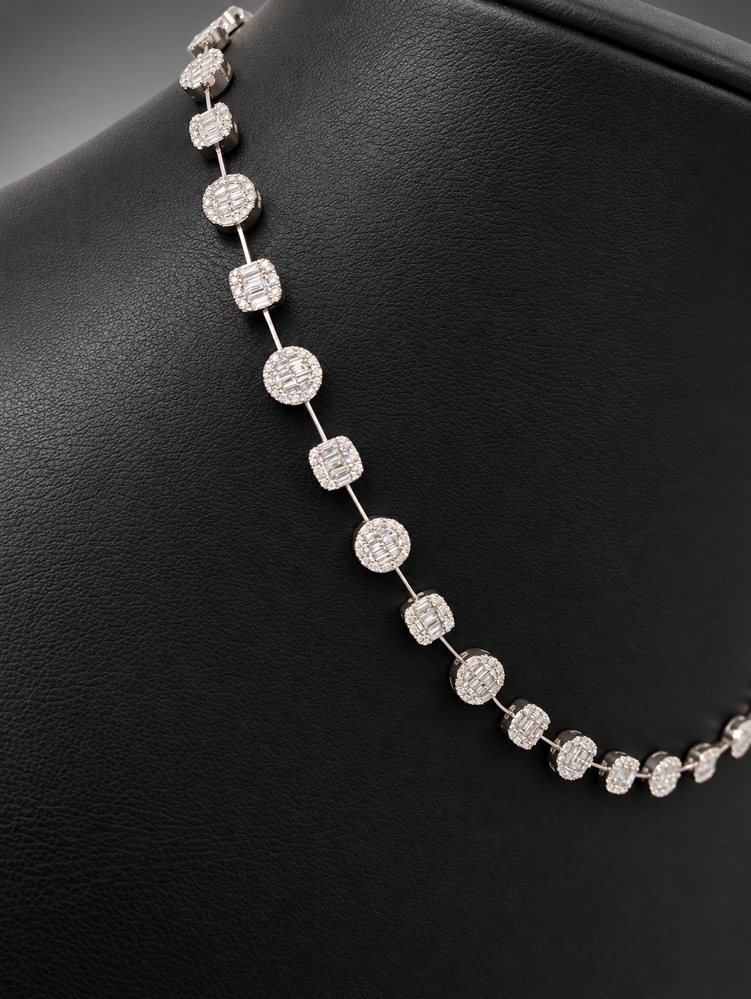 14K White Gold Diamond Necklace – Approx. VS1 4.20 CTW | 17 Inch