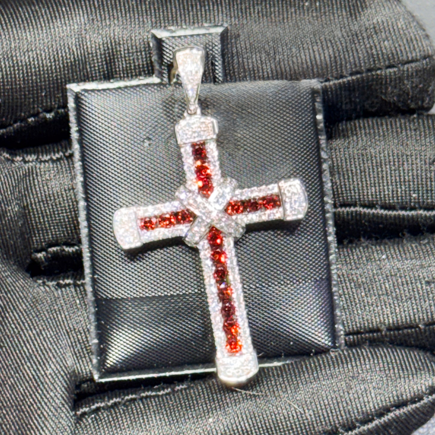 14K White Gold Diamond & Ruby Cross Pendant – 2.10 CT
