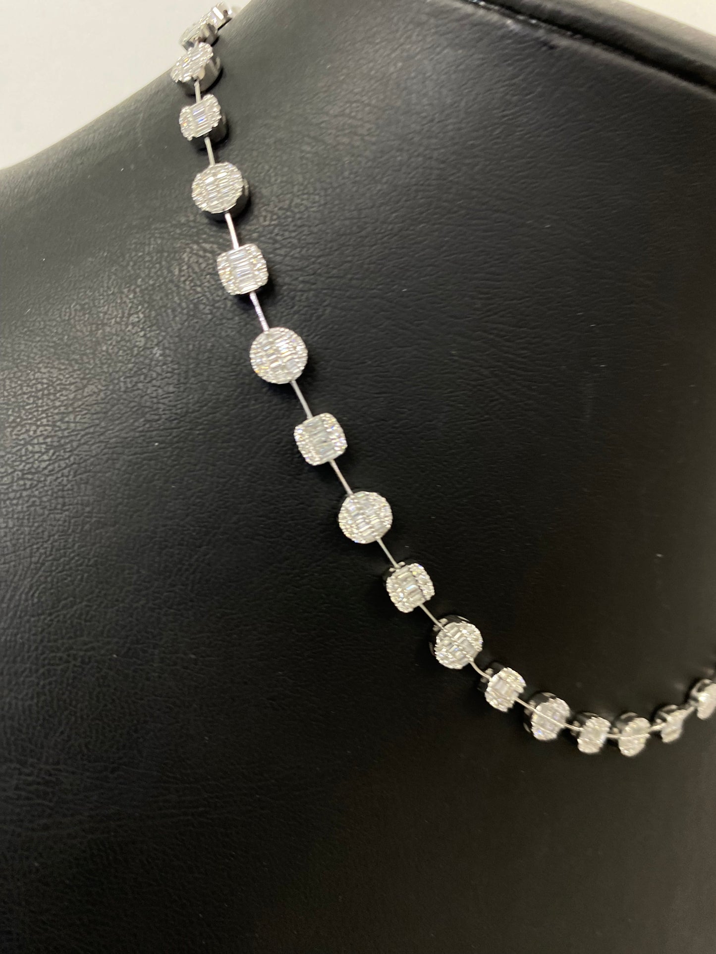 14K White Gold Diamond Necklace – Approx. VS1 4.20 CTW | 17 Inch