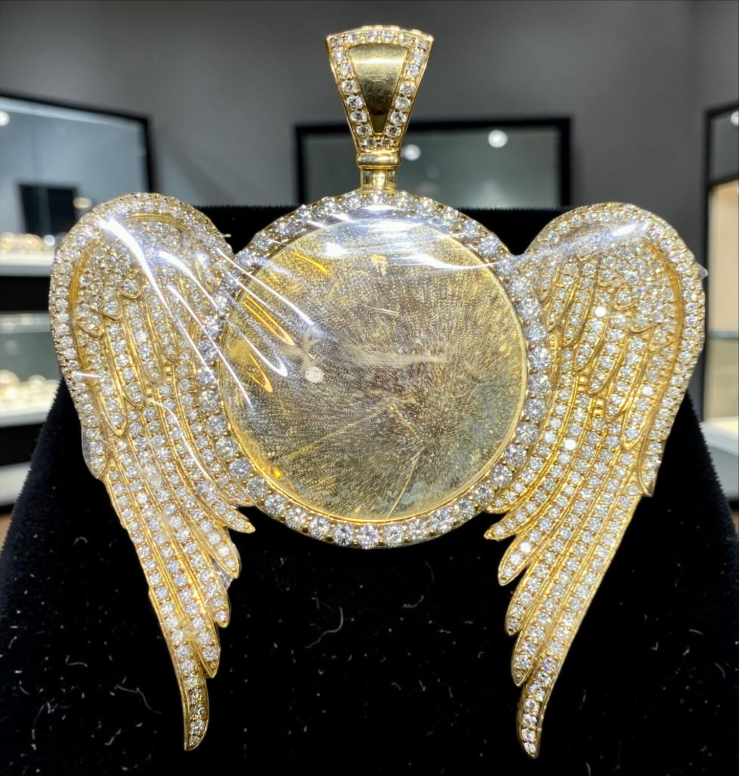 10K Yellow Gold Winged Memory Pendant with 7.00 Carats In Diamond Accents
