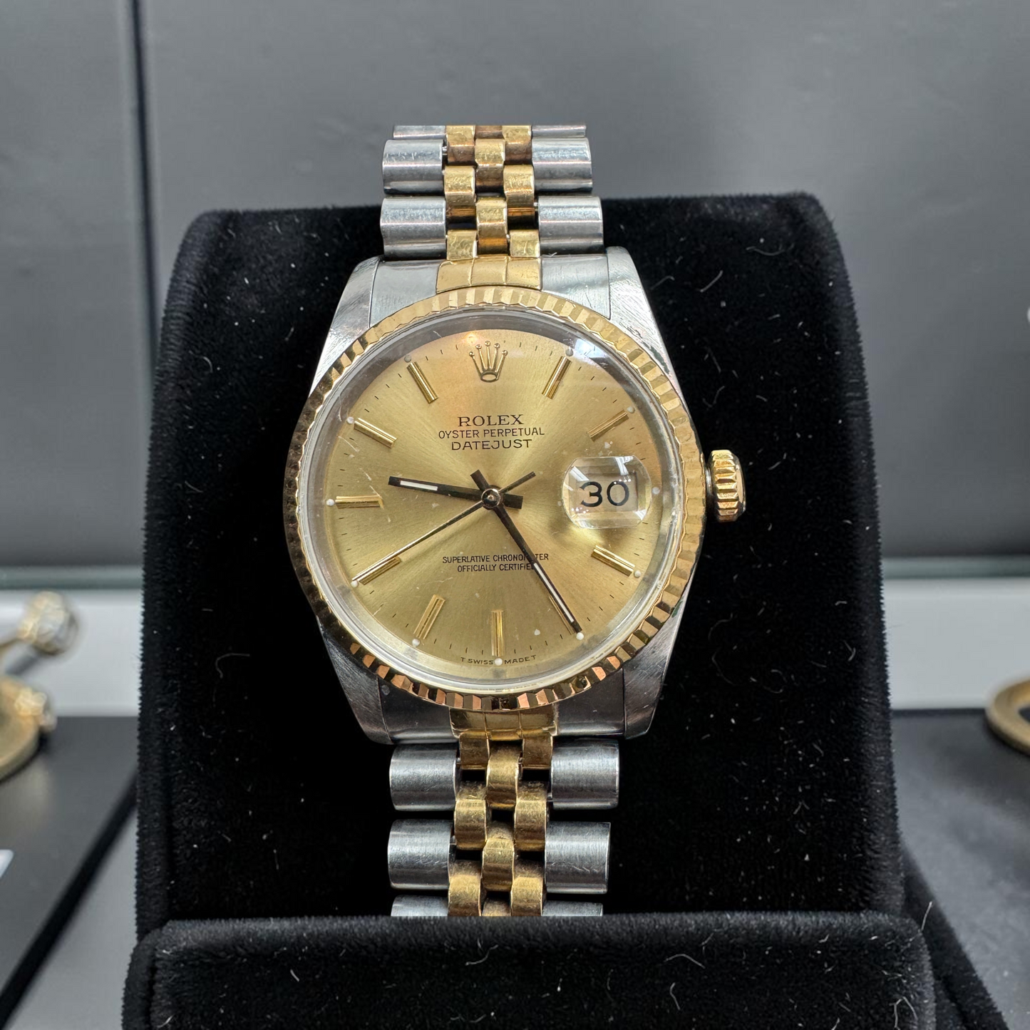 Rolex Datejust 36mm Two-Tone – Champagne Dial – Jubilee Bracelet | Vintage Luxury Classic