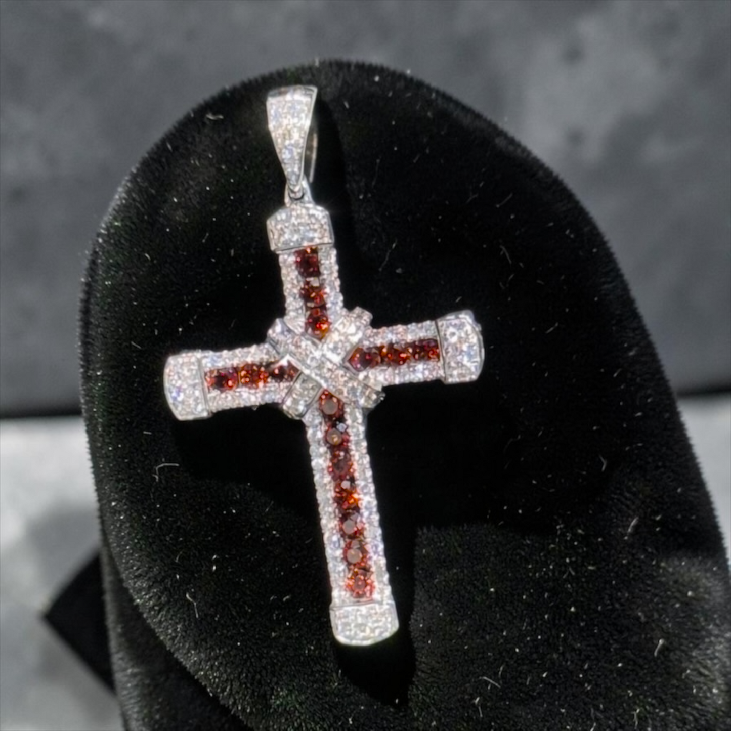 14K White Gold Diamond & Ruby Cross Pendant – 2.10 CT