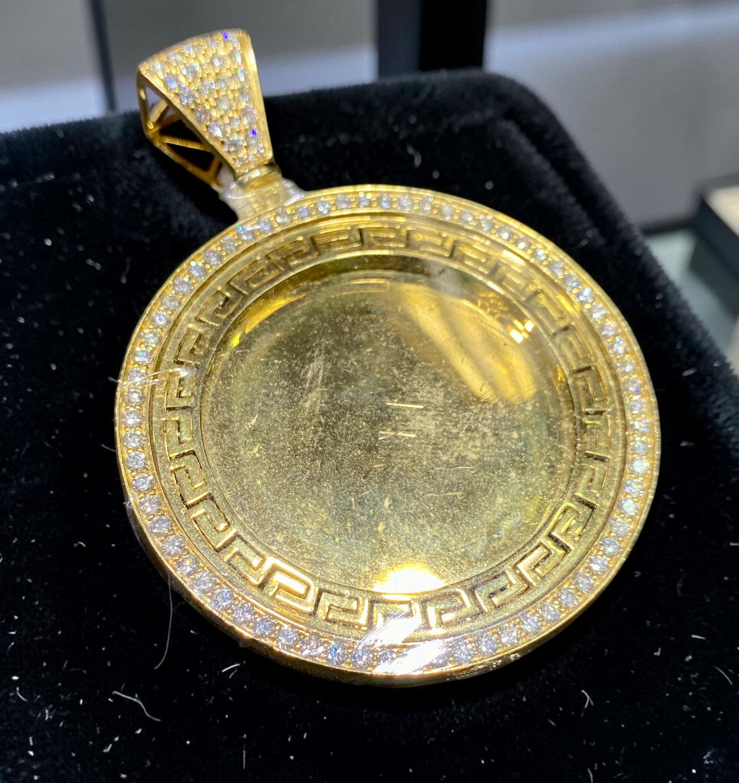 14K Yellow Gold Diamond Bezel Memory Pendant – Greek Key Frame