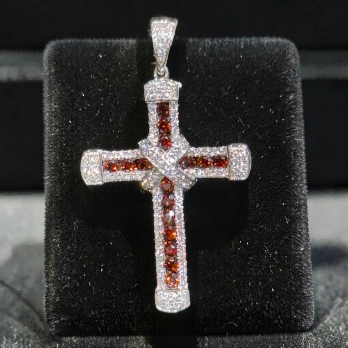 14K White Gold Diamond & Ruby Cross Pendant – 2.10 CT
